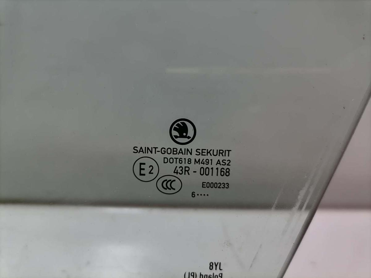 Skoda Superb 3 8V original T&uuml;rscheibe vorn links Bj.2016